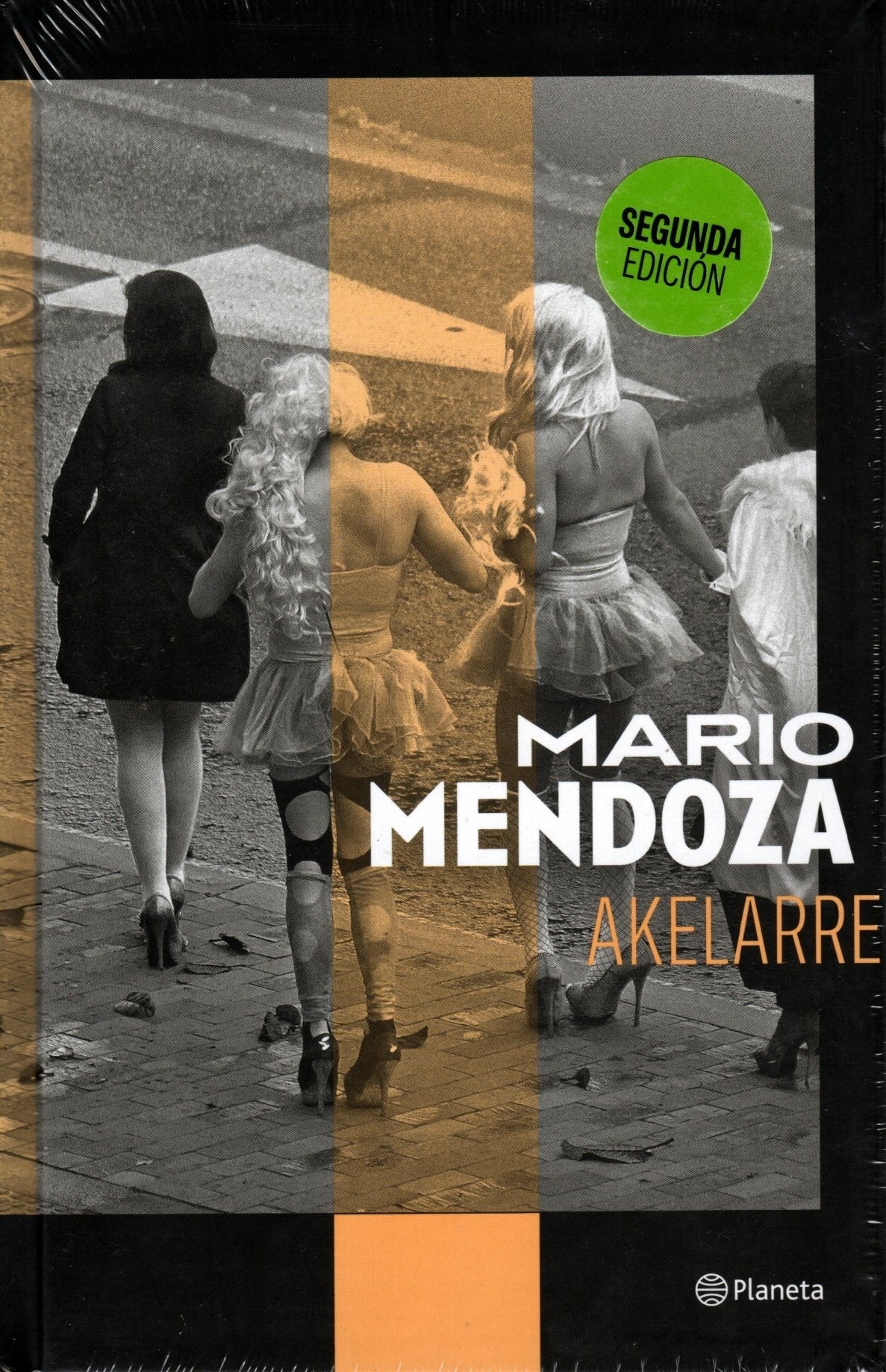 Libro Mario Mendoza - Akelarre